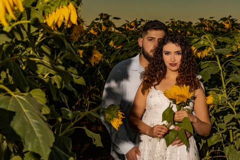 As melhores ideias e inspirações criativas de fotos para ensaio pré wedding na Cidade das Flores - Holambra'