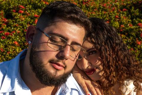 As melhores ideias e inspirações criativas de fotos para ensaio pré wedding na Cidade das Flores - Holambra'