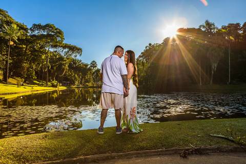 As melhores ideias e inspirações criativas de fotos para ensaio pré wedding no parque Jardim Botânico - SP'