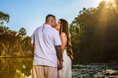 As melhores ideias e inspirações criativas de fotos para ensaio pré wedding no parque Jardim Botânico - SP'