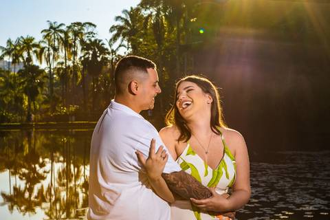 As melhores ideias e inspirações criativas de fotos para ensaio pré wedding no parque Jardim Botânico - SP'