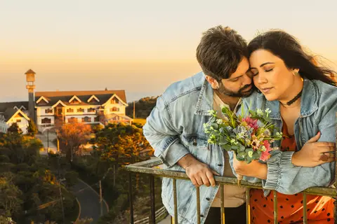 As melhores ideias e inspirações criativas de fotos para ensaio pré wedding em Campos do Jordão - SP'