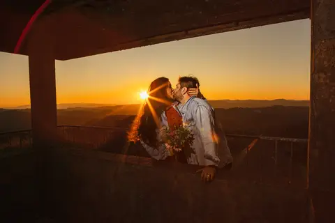 As melhores ideias e inspirações criativas de fotos para ensaio pré wedding em Campos do Jordão - SP'