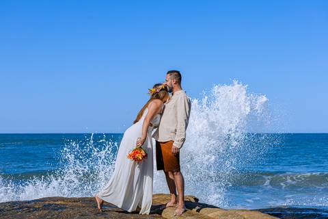As melhores ideias e inspirações criativas de fotos para ensaio pré wedding na Praia Iporanga - Perequê - Pier - Guarujá'