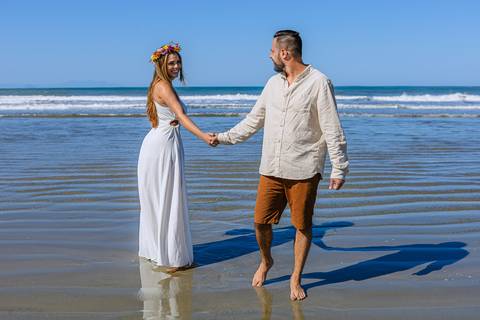 As melhores ideias e inspirações criativas de fotos para ensaio pré wedding na Praia Iporanga - Perequê - Pier - Guarujá'