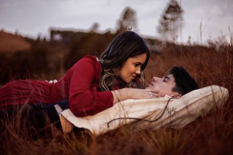 As melhores ideias e inspirações criativas de fotos para ensaio pré wedding em Campos do Jordão - SP'