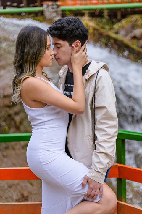 As melhores ideias e inspirações criativas de fotos para ensaio pré wedding em Campos do Jordão - SP'