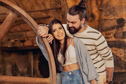 As melhores ideias e inspirações criativas de fotos para ensaio pré wedding na Floresta Nacional do Ipanema -  Fazenda Ipanema'