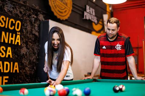 As melhores ideias e inspirações criativas de fotos para ensaio pré wedding no Bar Baixo Alpha'