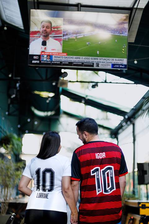 As melhores ideias e inspirações criativas de fotos para ensaio pré wedding no Bar Baixo Alpha'