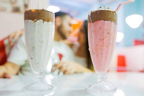 As melhores ideias e inspirações criativas de fotos para ensaio pré wedding na Hamburgueria Zé do Hamburguer'