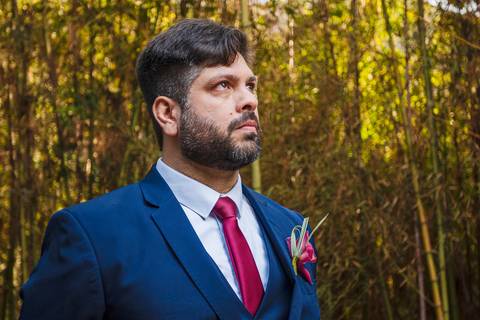 As melhores ideias e inspirações criativas do noivo emocionado a espera da noiva na cerimônia no Espaço La Forêt - São Roque'