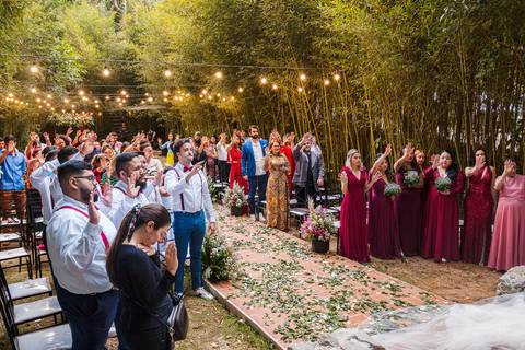 As melhores ideias e inspirações criativas dos convidados assistindo a cerimônia no Espaço La Forêt - São Roque'