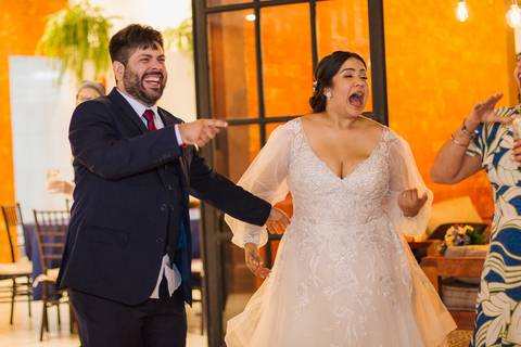 As melhores ideias e inspirações criativas dos noivos curtindo juntos na recepção do Espaço La Forêt - São Roque'