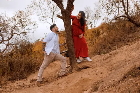 As melhores ideias e inspirações criativas de fotos para ensaio pré wedding no Morro do Saboó - São Roque'
