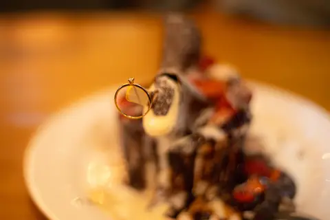 As melhores ideias e inspirações criativas de fotos para ensaio pré wedding na Hamburgueria em Sâo Roque'