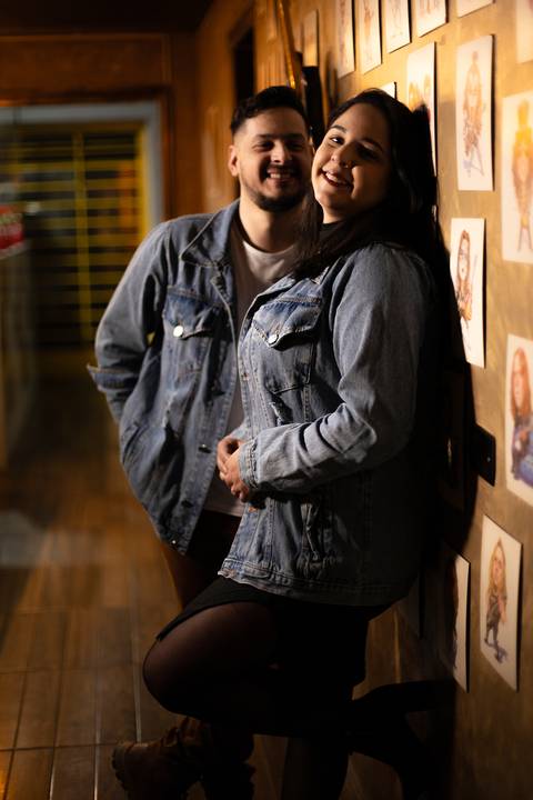 As melhores ideias e inspirações criativas de fotos para ensaio pré wedding na Hamburgueria em Sâo Roque'