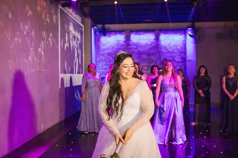 As melhores ideias e inspirações criativas de fotos de casamento no Cedrom Espaço de Eventos 
'