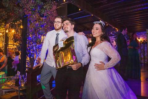 As melhores ideias e inspirações criativas de fotos de casamento no Cedrom Espaço de Eventos 
'