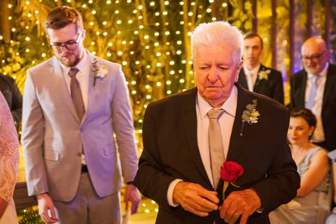 As melhores ideias e inspirações criativas de fotos de casamento no Cedrom Espaço de Eventos 
'