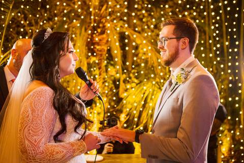 As melhores ideias e inspirações criativas de fotos de casamento no Cedrom Espaço de Eventos 
'