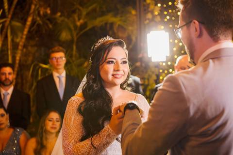 As melhores ideias e inspirações criativas de fotos de casamento no Cedrom Espaço de Eventos 
'