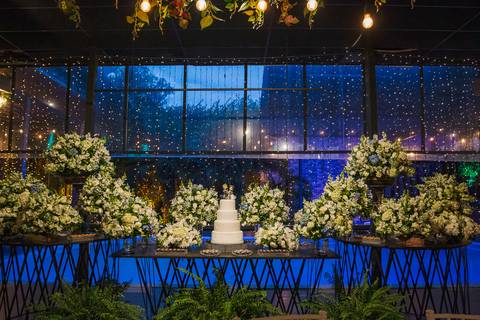 As melhores ideias e inspirações criativas de fotos dos detalhes do casamento no Cedrom Espaço de Eventos 
'
