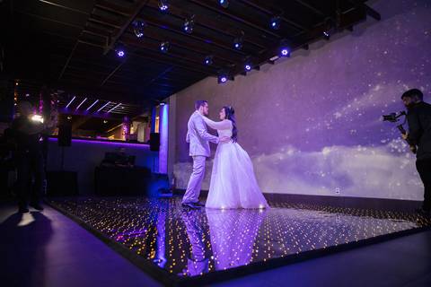 As melhores ideias e inspirações criativas de fotos de casamento no Cedrom Espaço de Eventos 
'