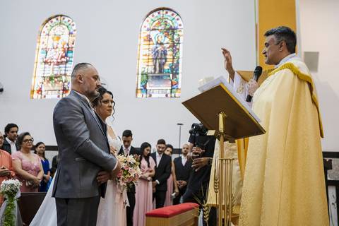 As melhores ideias e inspirações criativas de fotos de casamento da cerimônia na Paróquia Santa Gema Galgani  '