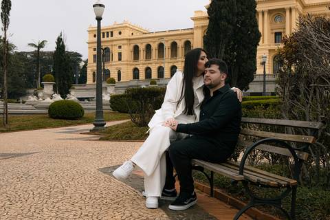 As melhores ideias e inspirações criativas de fotos para ensaio pré wedding no Museu do Ipiranga - Parque da Independência'