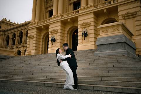 As melhores ideias e inspirações criativas de fotos para ensaio pré wedding no Museu do Ipiranga - Parque da Independência'