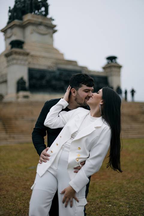 As melhores ideias e inspirações criativas de fotos para ensaio pré wedding no Museu do Ipiranga - Parque da Independência'