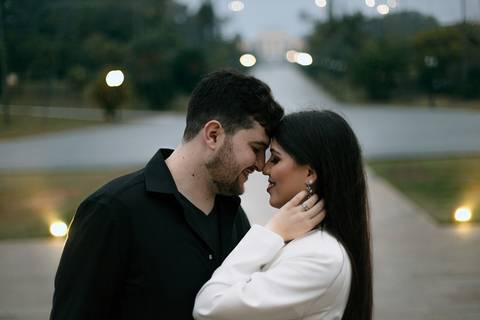 As melhores ideias e inspirações criativas de fotos para ensaio pré wedding no Museu do Ipiranga - Parque da Independência'