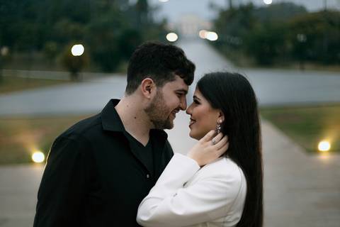 As melhores ideias e inspirações criativas de fotos para ensaio pré wedding no Museu do Ipiranga - Parque da Independência'