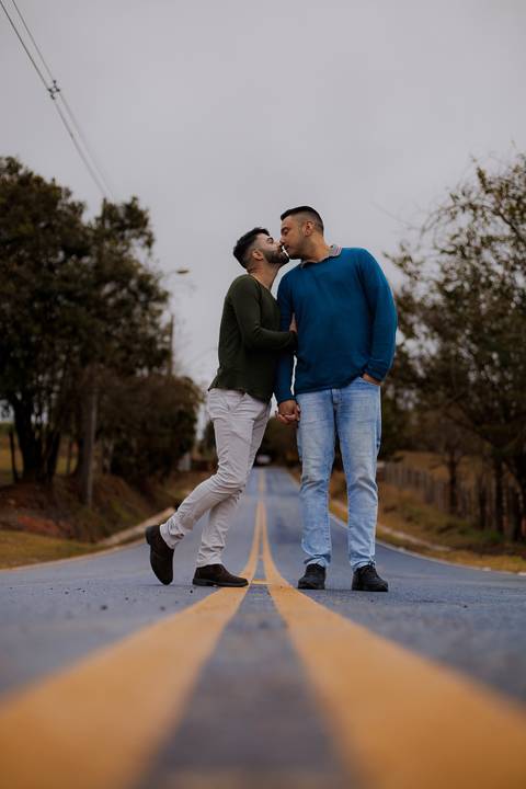 As melhores ideias e inspirações criativas de fotos para ensaio pré wedding em São Roque '