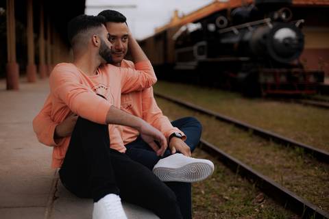 As melhores ideias e inspirações criativas de fotos para ensaio pré wedding na Maria Fumaça em São Roque '