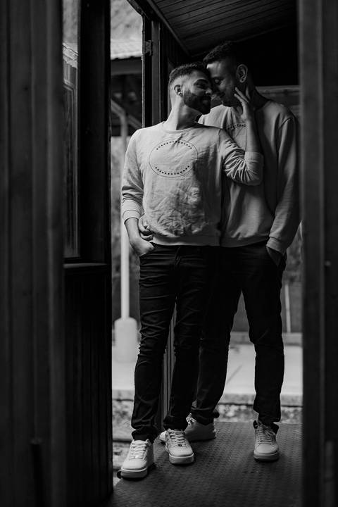 As melhores ideias e inspirações criativas de fotos para ensaio pré wedding na Maria Fumaça em São Roque '