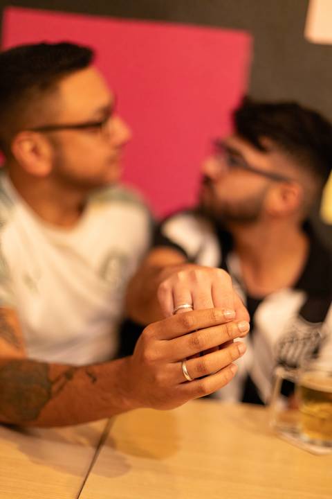 As melhores ideias e inspirações criativas de fotos para ensaio pré wedding no barzinho em São Roque '