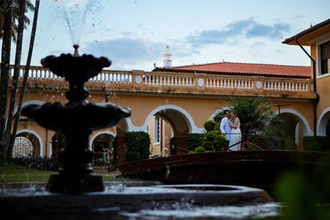 As melhores ideias e inspirações criativas de fotos para ensaio pré wedding no Mosteiro de Itaici - Indaiatuba'