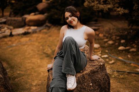 As melhores ideias e inspirações de fotos criativas de debutante no Parque Municipal de Barueri'