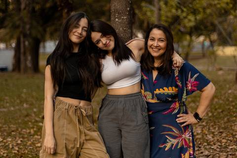 As melhores ideias e inspirações de fotos criativas de debutante no Parque Municipal de Barueri'