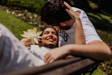 As melhores ideias e inspirações criativas de fotos para ensaio pré wedding romântico no parque Jardim Botânico  '