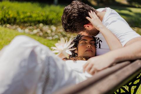 As melhores ideias e inspirações criativas de fotos para ensaio pré wedding romântico no parque Jardim Botânico  '