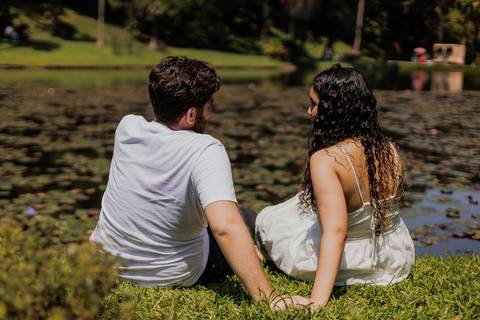 As melhores ideias e inspirações criativas de fotos para ensaio pré wedding romântico no parque Jardim Botânico  '