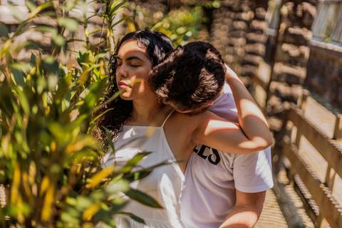 As melhores ideias e inspirações criativas de fotos para ensaio pré wedding romântico no parque Jardim Botânico  '