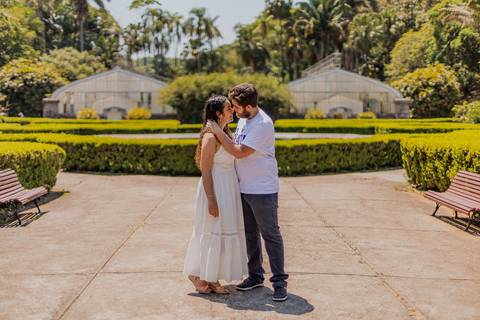 As melhores ideias e inspirações criativas de fotos para ensaio pré wedding romântico no parque Jardim Botânico  '