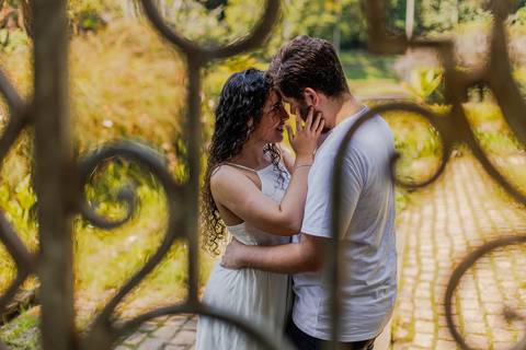 As melhores ideias e inspirações criativas de fotos para ensaio pré wedding romântico no parque Jardim Botânico  '
