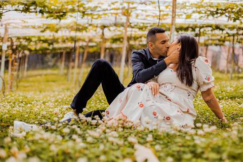 As melhores ideias e inspirações de fotos criativas para ensaio pré wedding na Vila Don Patto em São Roque'