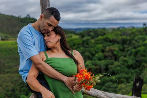 As melhores ideias e inspirações de fotos criativas para ensaio pré wedding no mirante do Saboó em São Roque'