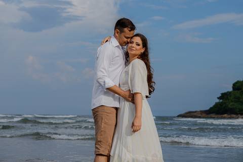 As melhores ideias e inspirações de fotos criativas para ensaio pré wedding na Praia'